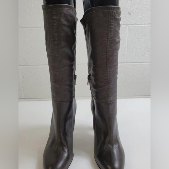 Coach calf height pull on boots with inside zip size 6.5. New never worn - Picture 2 of 11